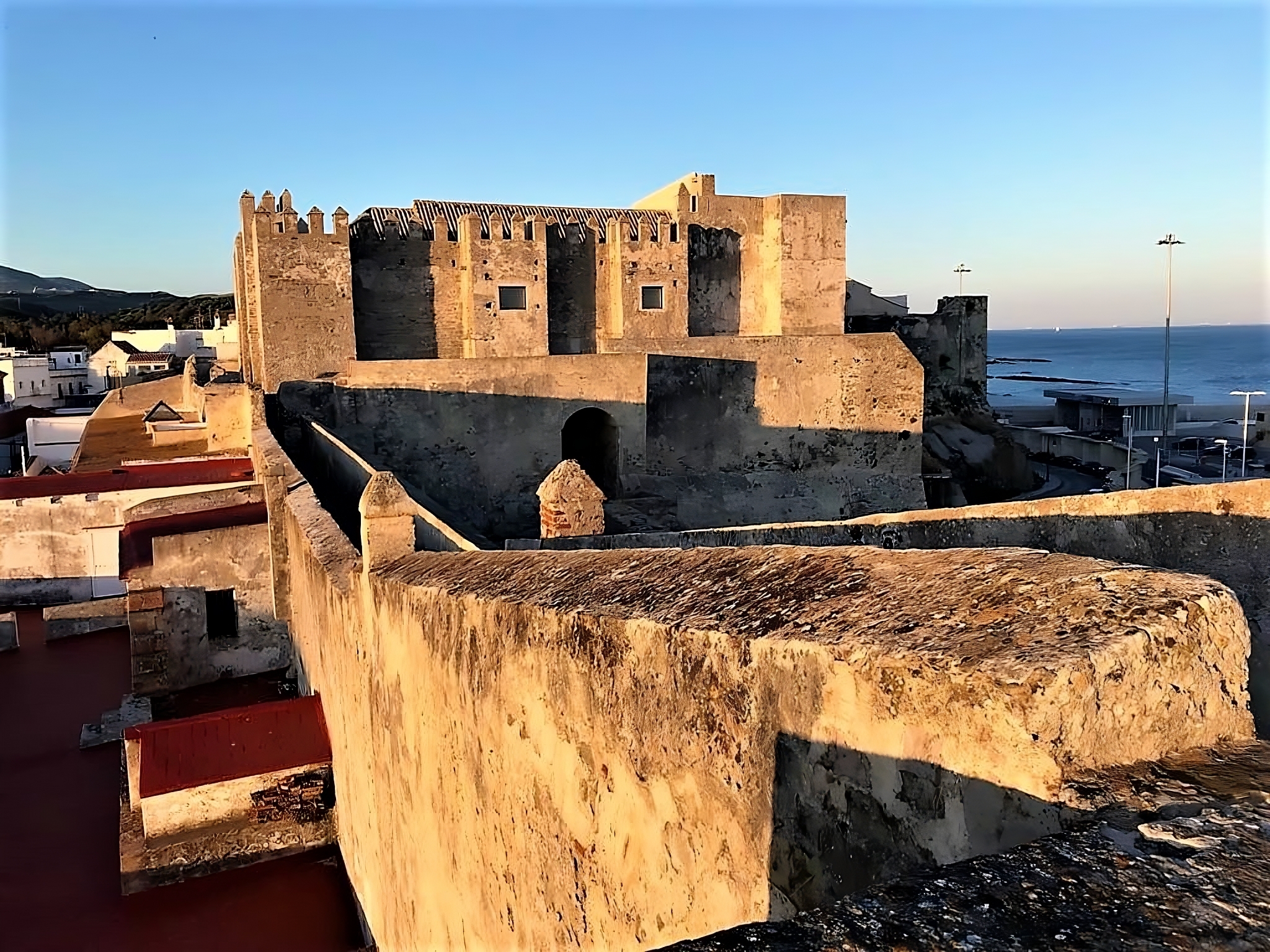 Castillo de Guzmán el Bueno